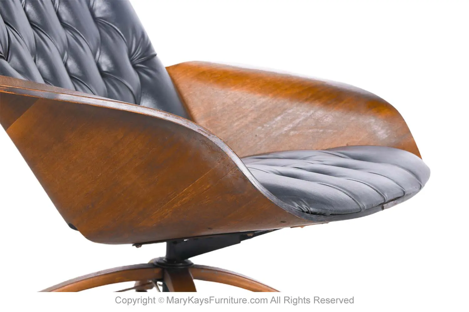 06ca90f1-ea66-4e89-91c3-17dbda78b420_Mid-Century-1960s-Plycraft-Mr.-Chair-Lounge-Chair-George-Mulhauser-4.webp