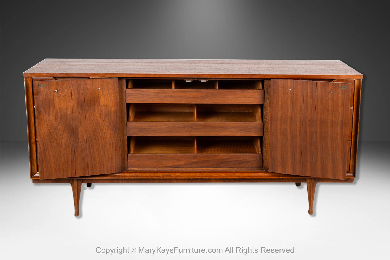 24624fc2-96c4-4638-b7fc-605cb9c8081d_Mid-Century-Modern-walnut-dresser-sideboard-4.jpg