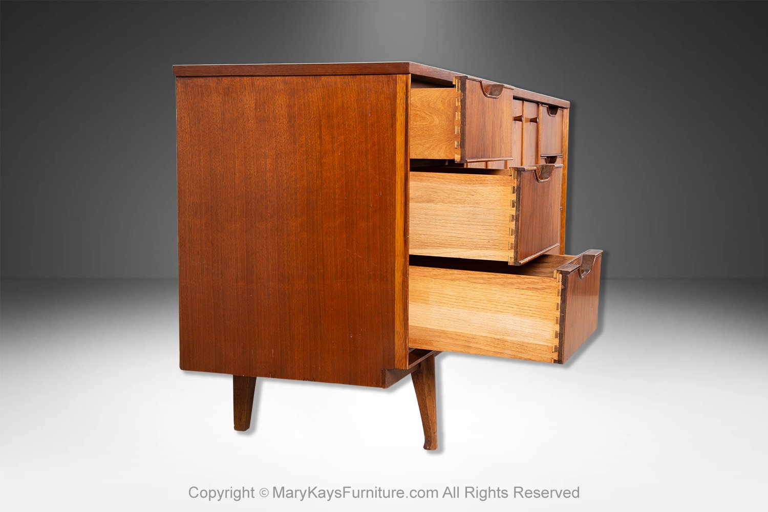24624fc2-96c4-4638-b7fc-605cb9c8081d_Mid-Century-Modern-walnut-dresser-sideboard-8.jpg