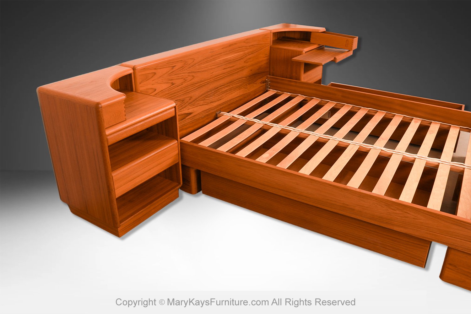4081be22-c054-4648-b0c2-0dce1049b0ce_Danish-Mid-Century-Teak-King-Platform-Bed-and-Nightstands-7.jpg