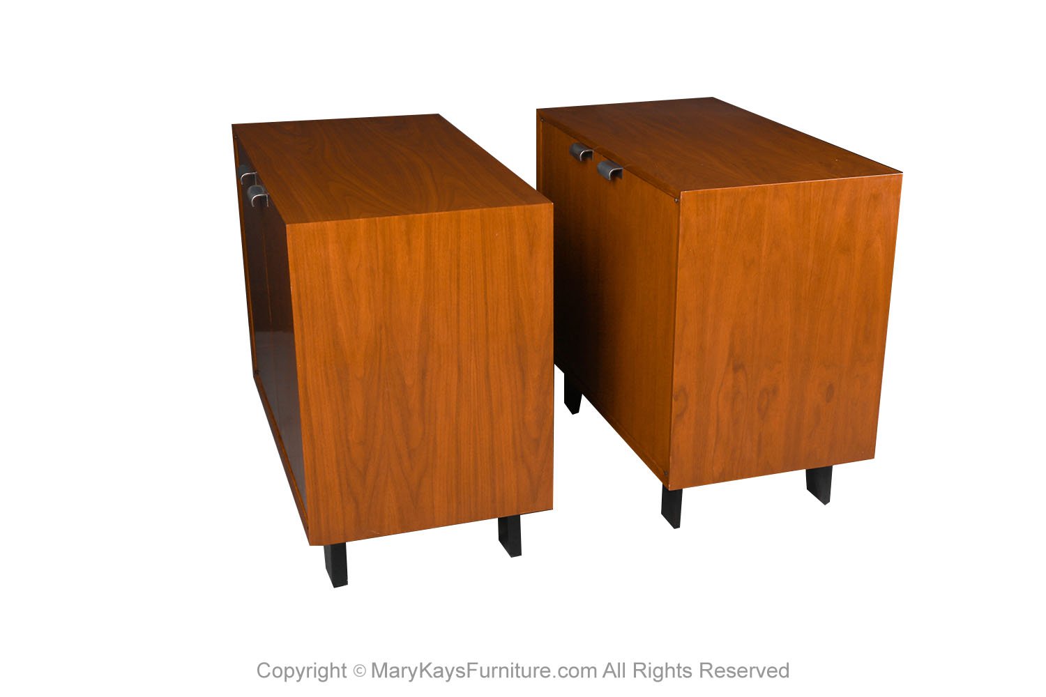 4c30a317-bf10-4e8f-ba5c-061565638931_mid-century-Walnut-Two-Door-Cabinet-George-Nelson-Herman-Miller-8.jpg