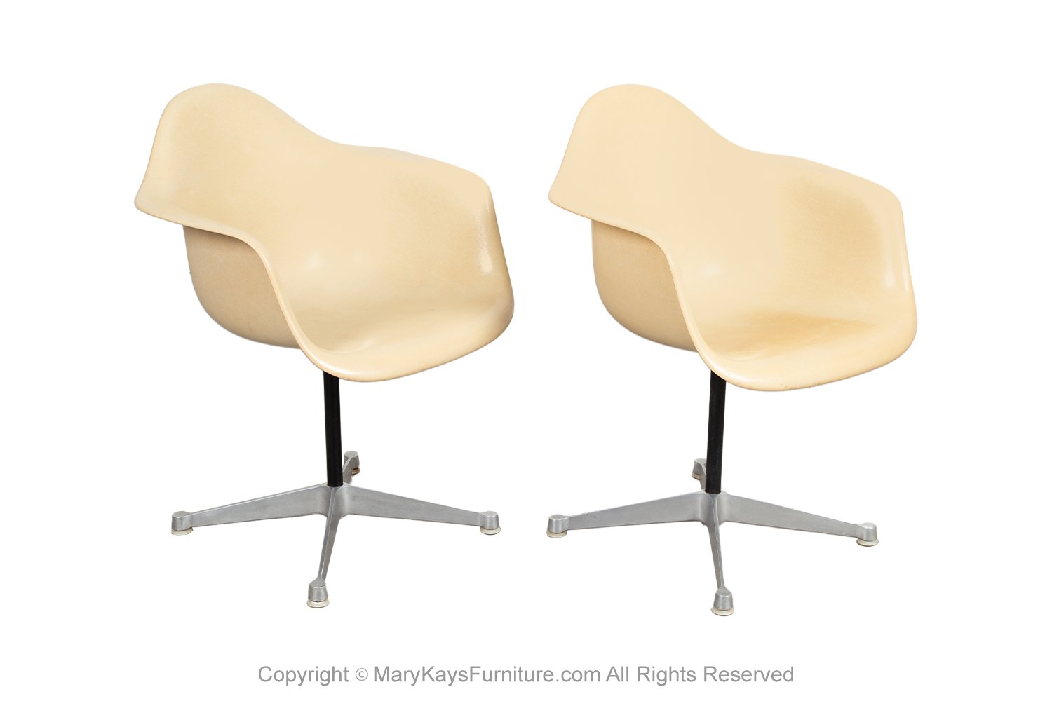 4e4658a1-69e5-4b3c-96ed-00452d90feb9_pair-Bucket-fiberglass-Swivel-Chairs-Charles-Eames-for-Herman-Miller-2.jpg