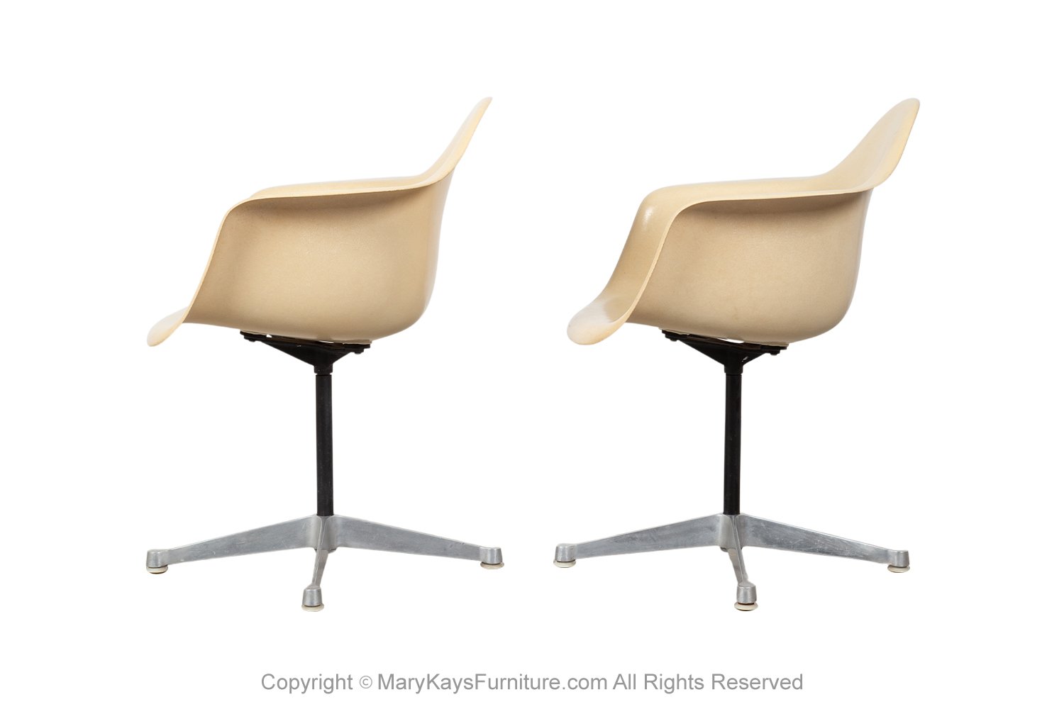 4e4658a1-69e5-4b3c-96ed-00452d90feb9_pair-Bucket-fiberglass-Swivel-Chairs-Charles-Eames-for-Herman-Miller-5.jpg