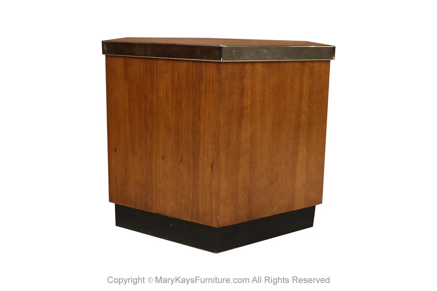 575b41f6-2511-4808-9b8b-0c66a37a20a8_Mid-Century-Octagonal-Side-Table-5.webp
