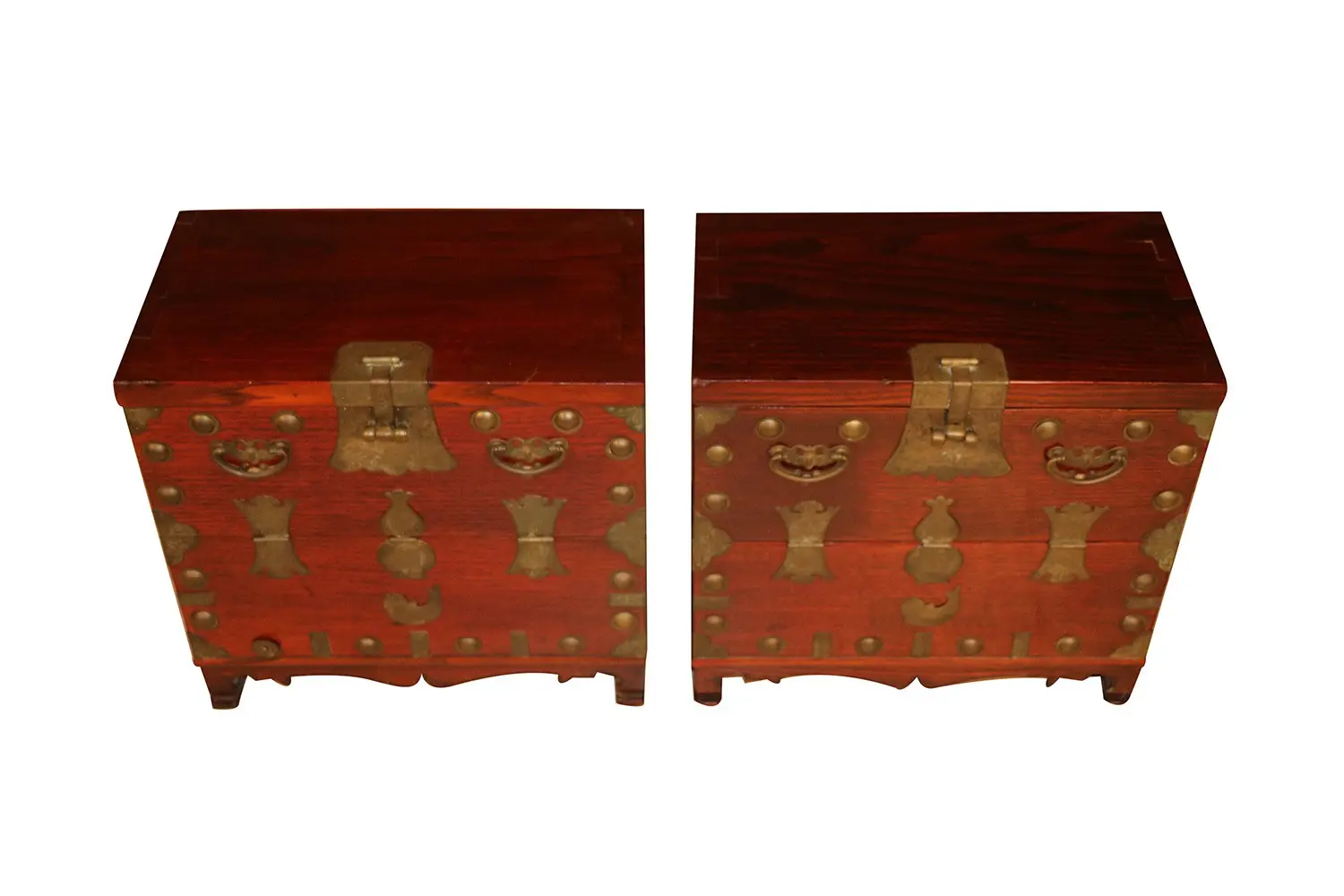 a7dee809-84c8-4e52-8d41-cbeeee150322_Pair-Antique-Korean-Elm-brass-Chests-3.webp