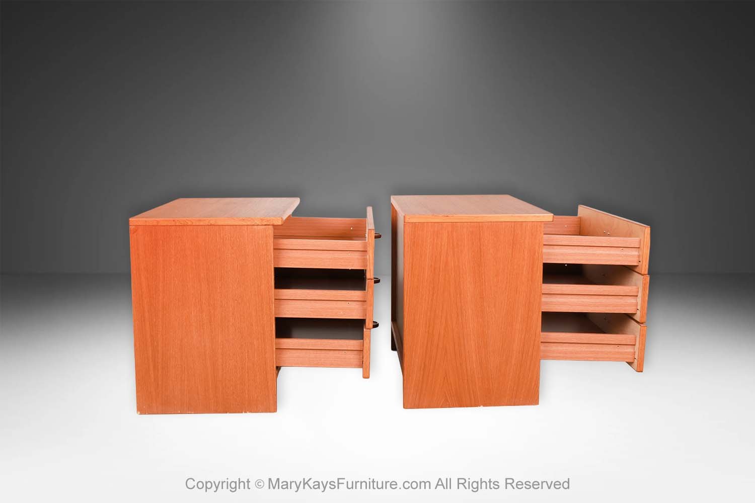 Mid-Century-Teak-Pair-Nightstands-Tables-7.jpg
