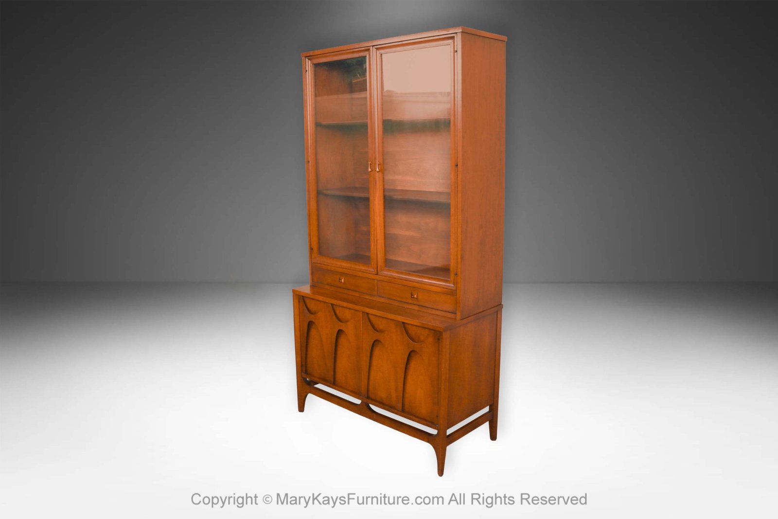 Mid-Century-Walnut-Buffet-China-Cabinet-Broyhill-Brasilia-9.jpg
