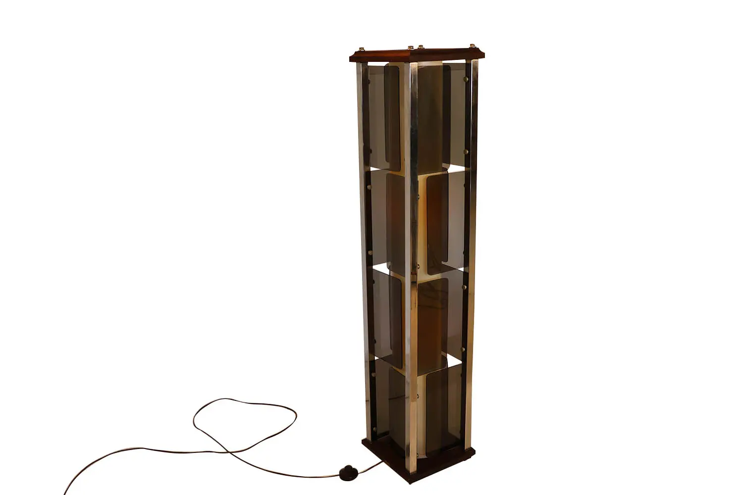 0679df93-aaf1-4563-9566-0e07f44c00ea_Mid-Century-Lucite-Paneled-Rectangular-Floor-Lamp-6.webp