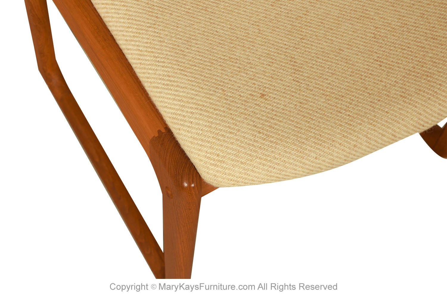 124fa437-968a-49f3-9d07-162a3af54097_8-Mid-Century-Modern-Sculpted-Teak-Chairs-Benny-Linden-10.jpg