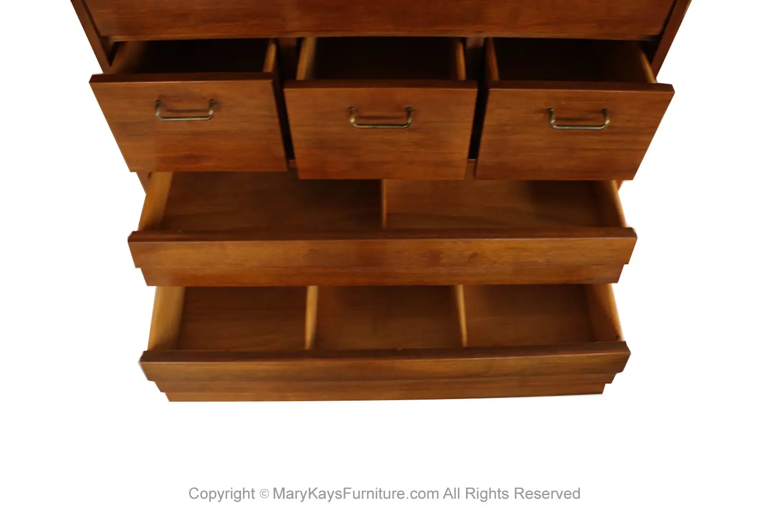 3863be64-136f-4aaf-b6a7-5f9a086f262d_Mid-Century-American-Martinsville-High-Boy-Walnut-Dresser-Chest-3.webp
