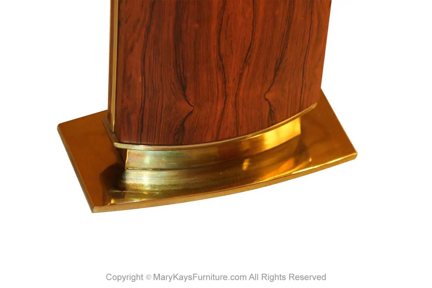 6d62d901-de77-49f0-a9a7-54a307cad140_Large-Laurel-Rosewood-Solid-Brass-Table-Lamp-2.webp