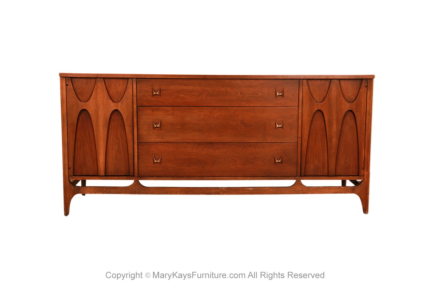 b493a473-ab93-4fe2-906a-849688f2eb63_Mid-Century-Modern-Broyhill-Brasilia-Credenza-Dresser-1-1.jpg