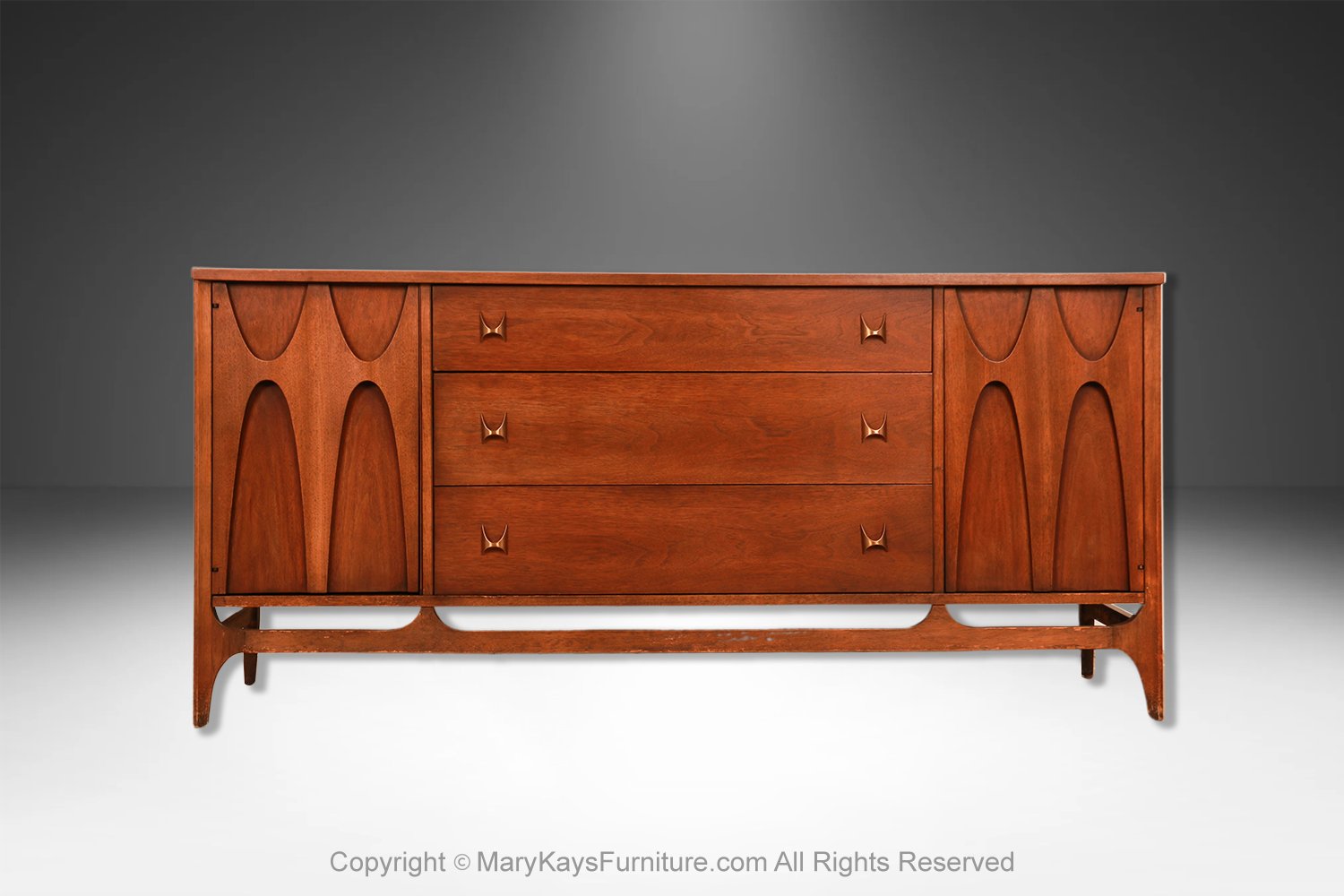 b493a473-ab93-4fe2-906a-849688f2eb63_Mid-Century-Modern-Broyhill-Brasilia-Credenza-Dresser-11-1.jpg