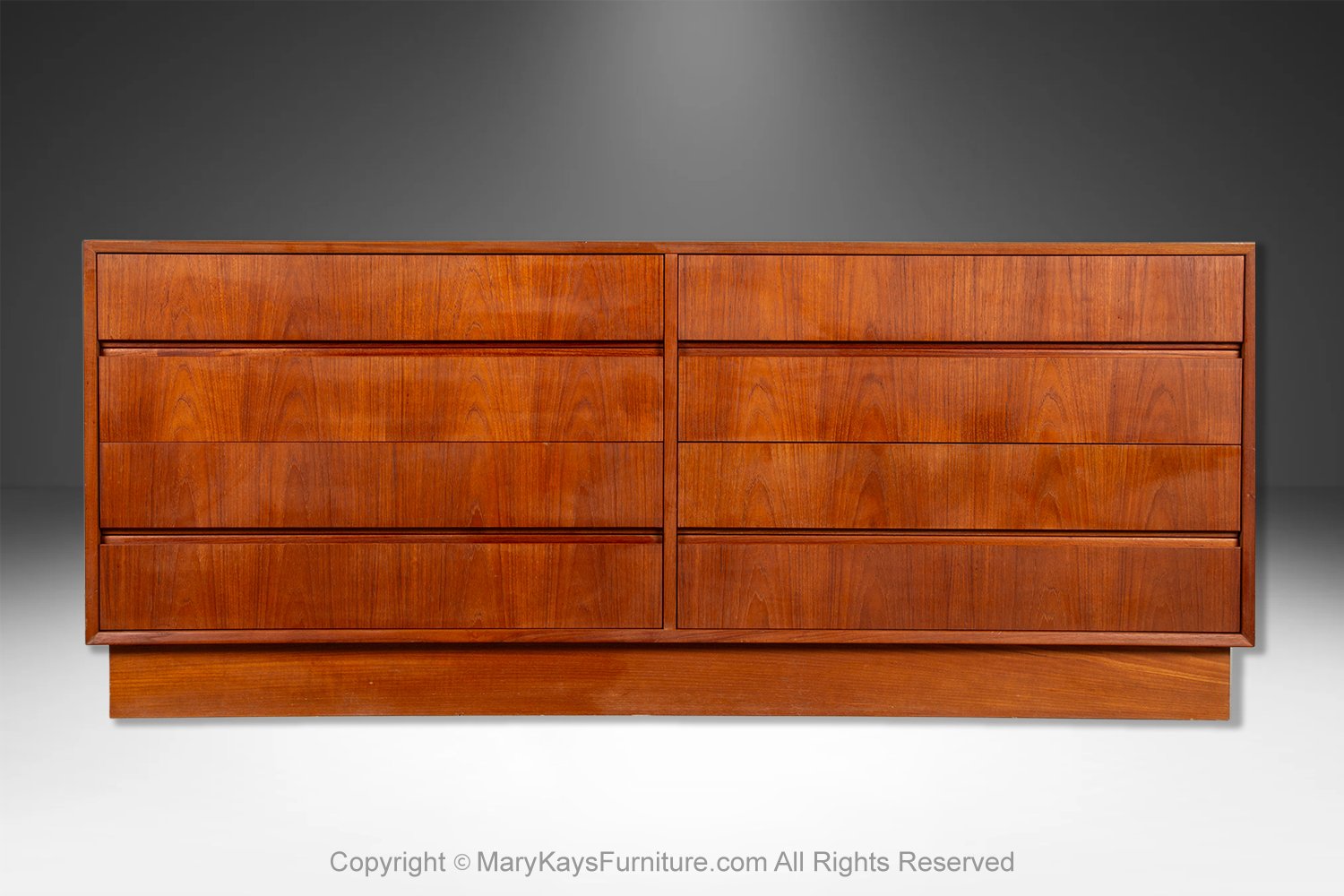c8836ff6-0b9e-4150-87da-39ab57ded6ad_Danish-Mid-Century-Modern-Long-Teak-Dresser-2.jpg