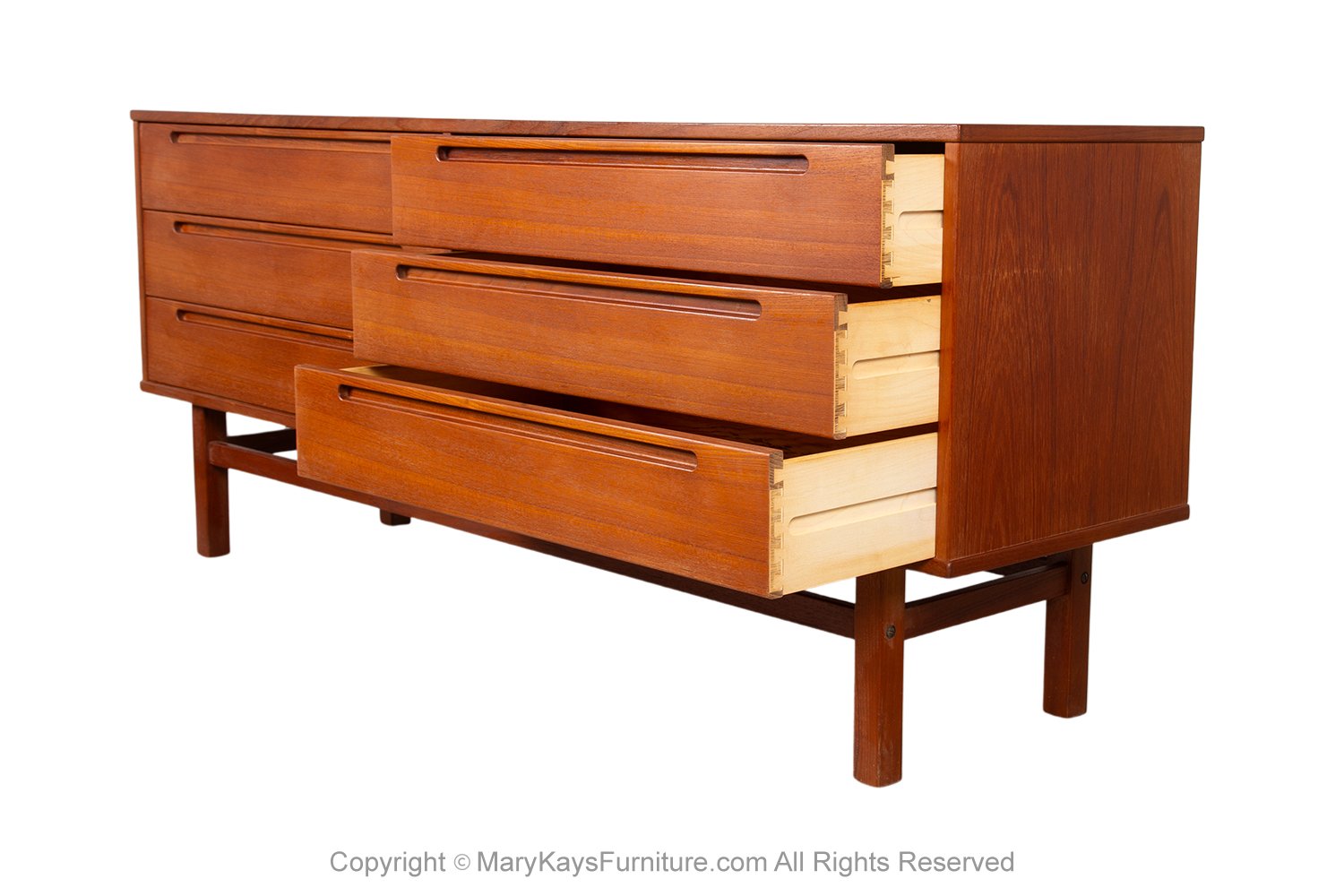f5e054fd-b7ef-4de0-a897-4fe0a2539f38_Mid-Century-Modern-Nils-Jonsson-For-HJN-Mobler-Danish-Teak-Dresser-3.jpg