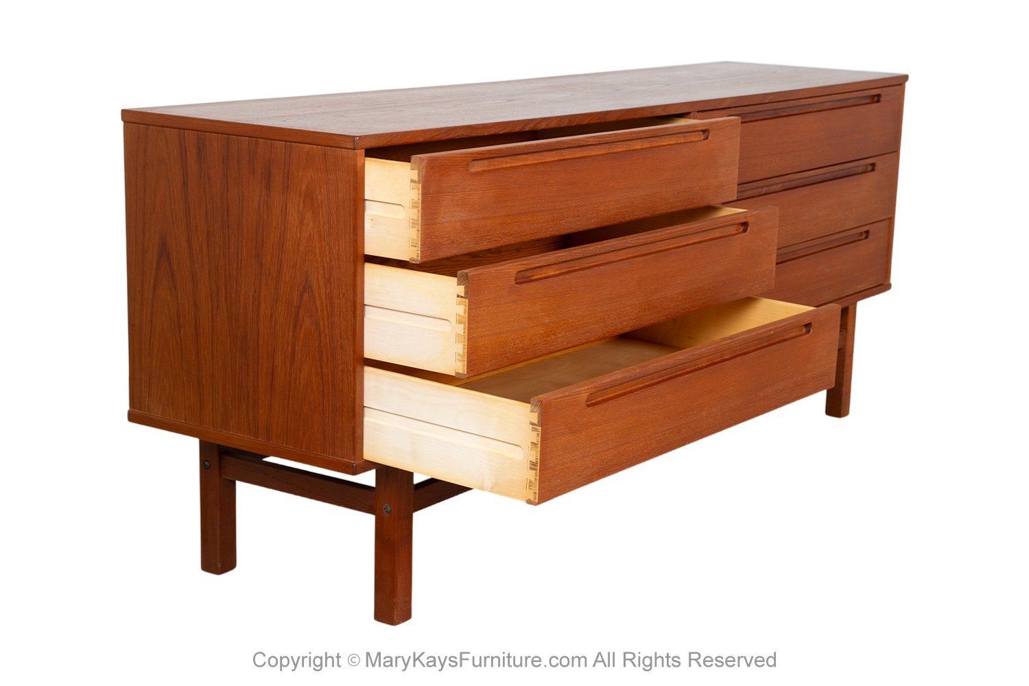 f5e054fd-b7ef-4de0-a897-4fe0a2539f38_Mid-Century-Modern-Nils-Jonsson-For-HJN-Mobler-Danish-Teak-Dresser-5.jpg