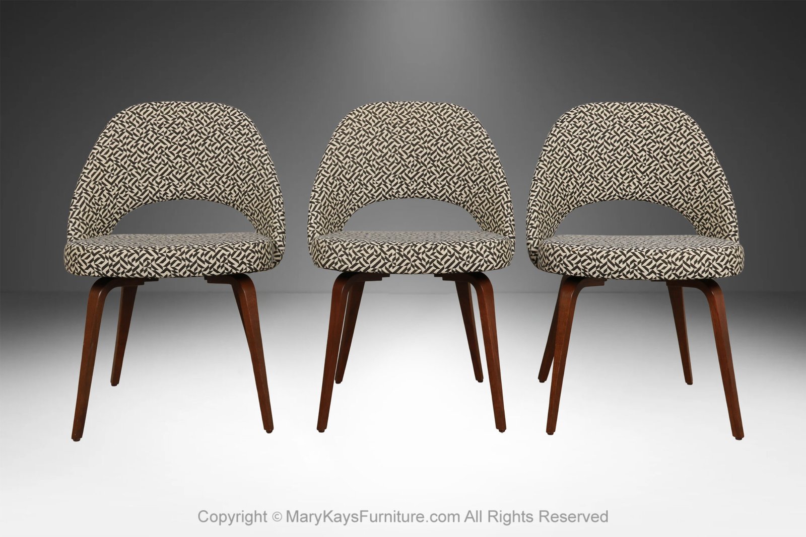 Knoll-Saarinen-Executive-side-chairs-model-72-set-of-three-7.jpg