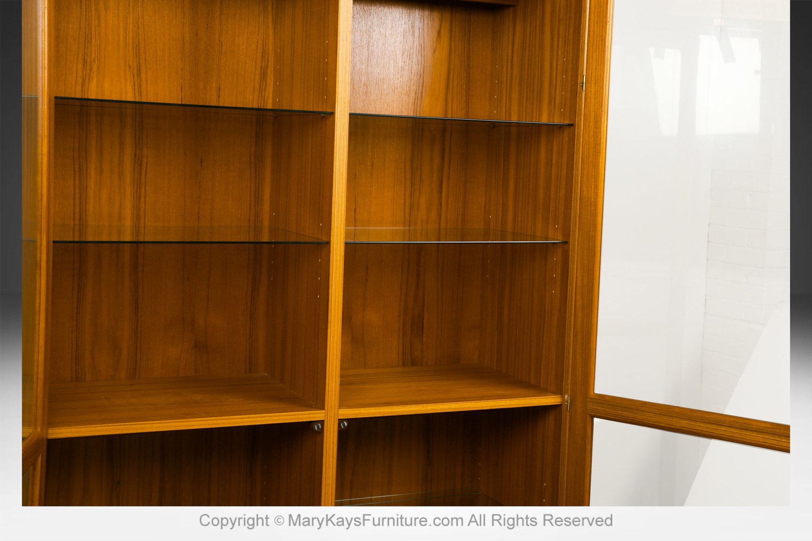 Danish-Mid-Century-Teak-Display-Cabinet-by-Skovby-17-2.jpg
