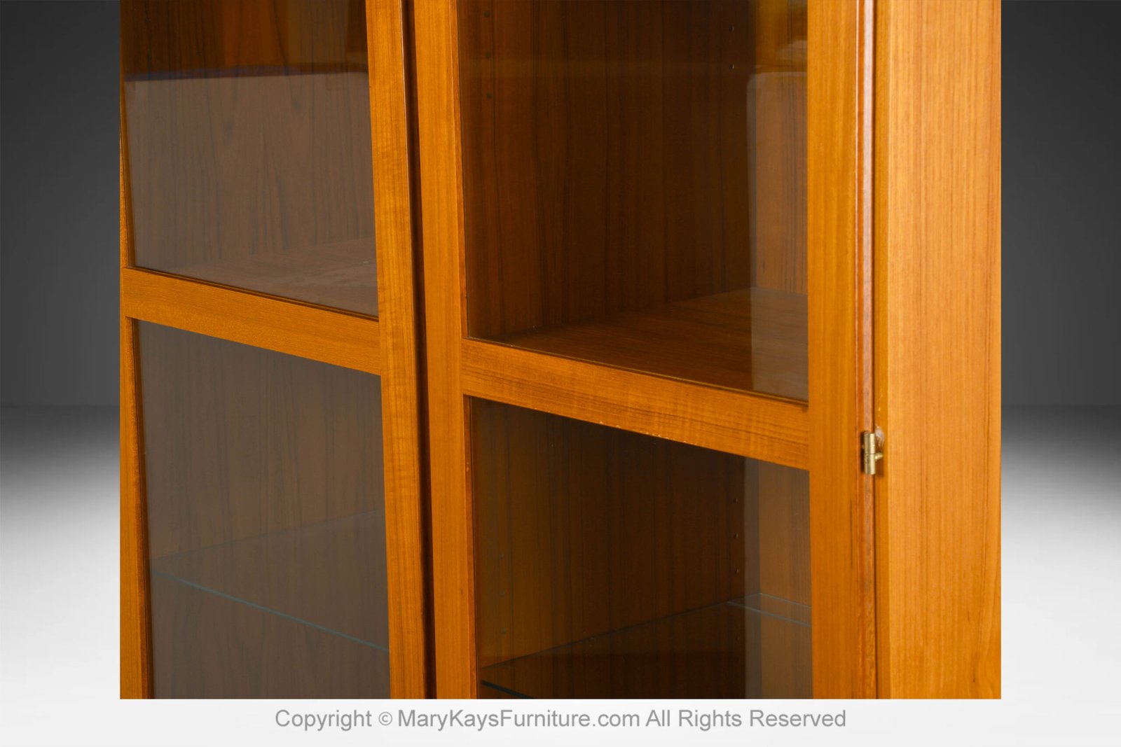 Danish-Mid-Century-Teak-Display-Cabinet-by-Skovby-9-5.jpg