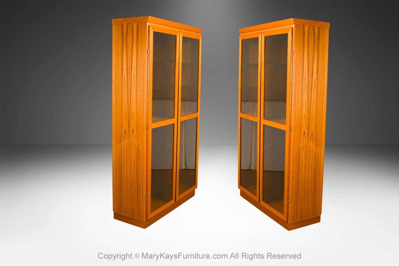 Danish-Mid-Century-Teak-Display-Cabinet-by-Skovby-26-1.jpg