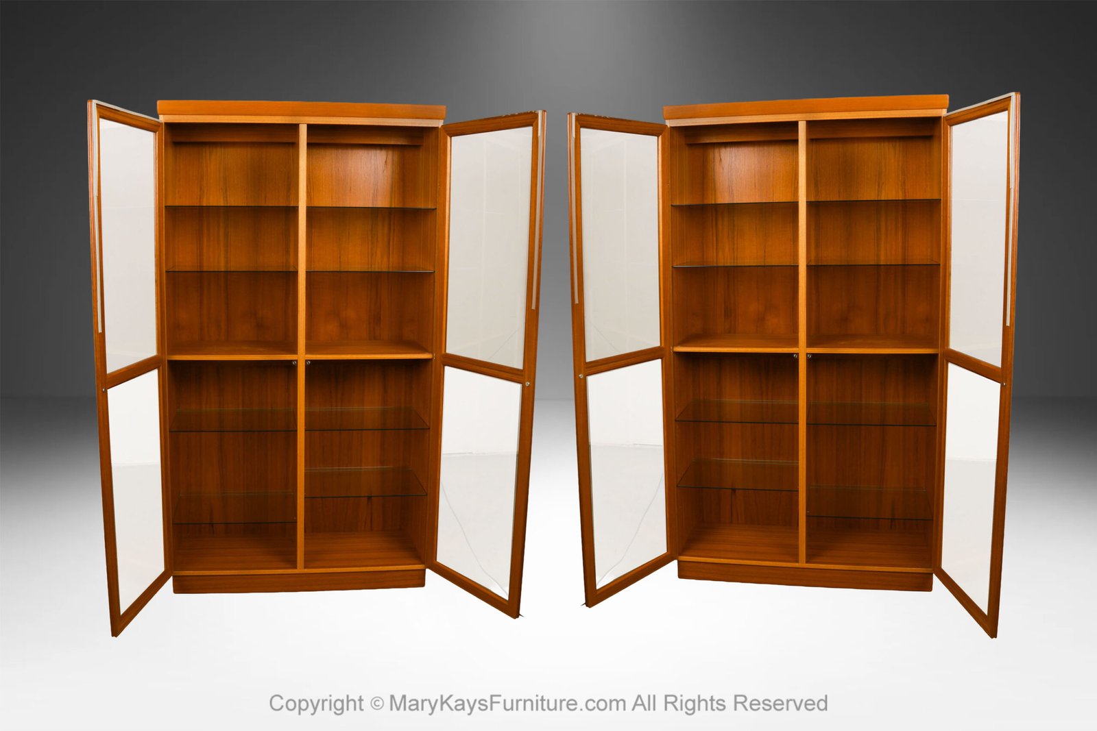 Danish-Mid-Century-Teak-Display-Cabinet-by-Skovby-5-1.jpg