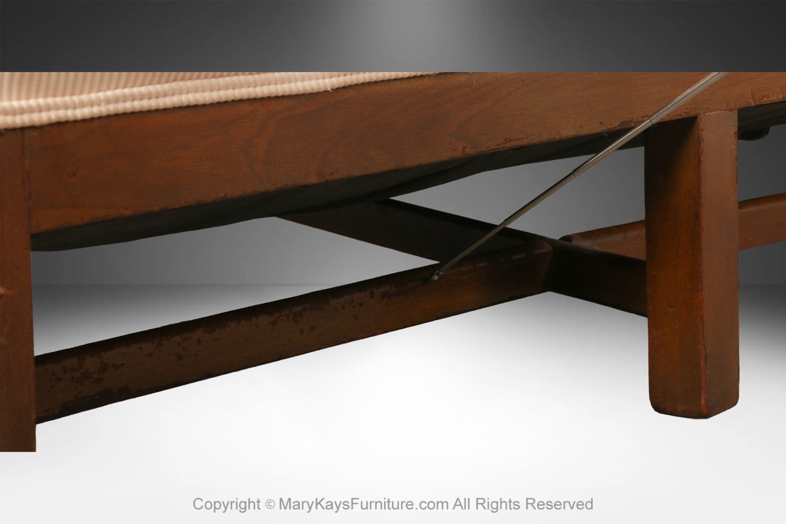 Mid-Century-curved-Sofa-in-the-style-of-Johannes-17.jpg